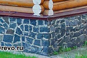 Декоративная отделка цоколя деревянного дома